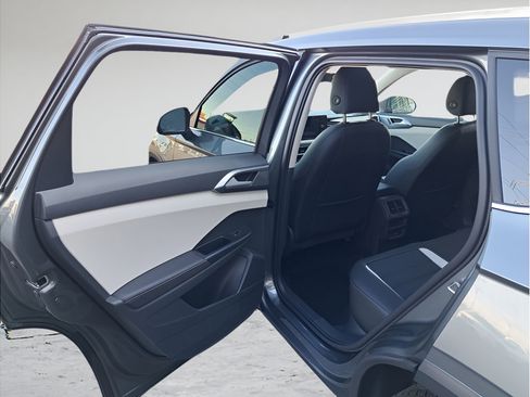 New 2025 Volkswagen Taos SEL AWD/4WD image 11