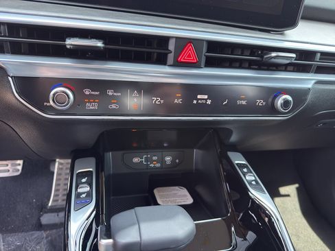 New 2026 Kia Sorento SX AWD/4WD image 16