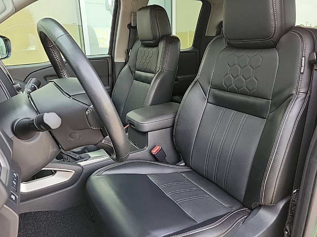 Certified 2024 Nissan Frontier SL w/ Technology Package RWD image 9
