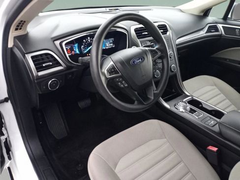 Used 2018 Ford Fusion S image 33
