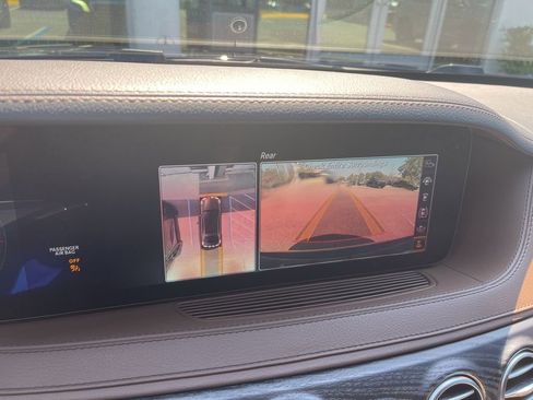 Used 2019 Mercedes-Benz S 560 4MATIC Sedan image 17