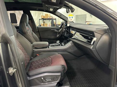 New 2026 Audi RS Q8 performance image 10