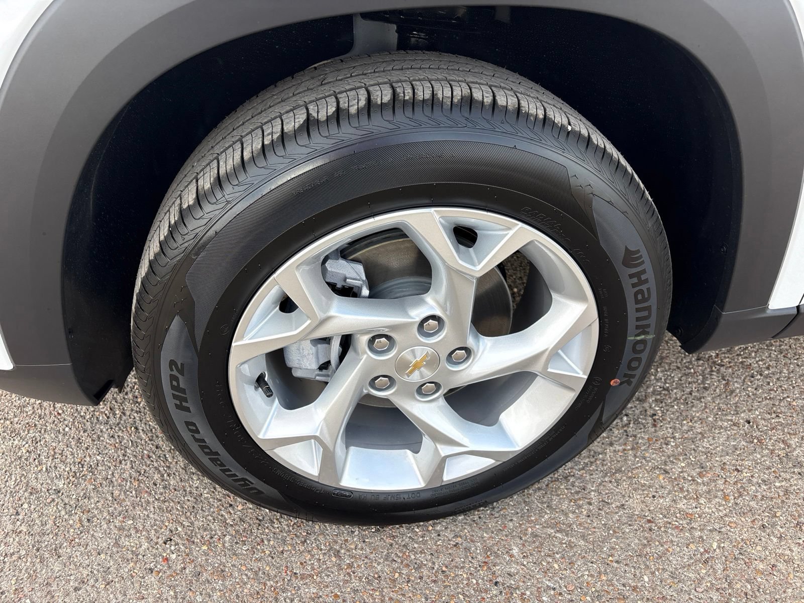 New 2026 Chevrolet Trax LS w/ LS Convenience Package FWD image 30