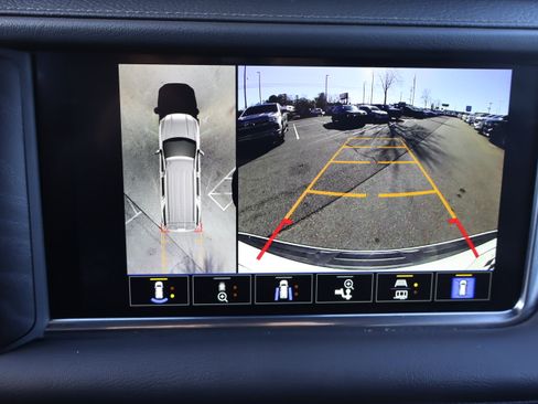 Certified 2024 GMC Yukon XL Denali image 28