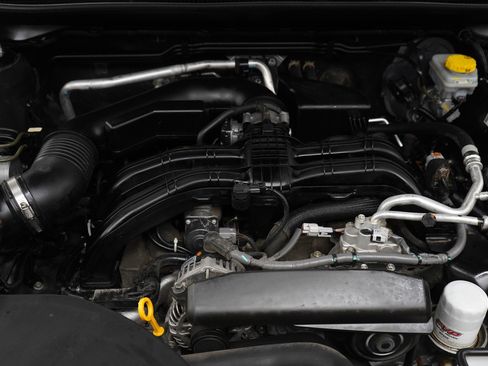 Used 2024 Subaru Outback Premium image 24