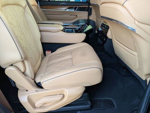 Used 2023 Jeep Grand Wagoneer Series III image 33