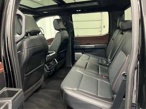 Used 2022 Ford F150 Lariat w/ Equipment Group 502A High image 33