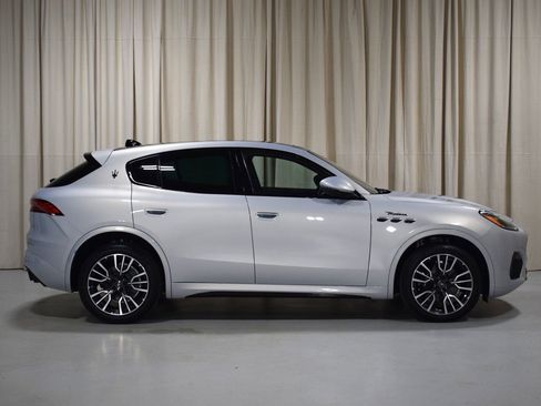 Certified 2023 Maserati Grecale Modena AWD/4WD image 16