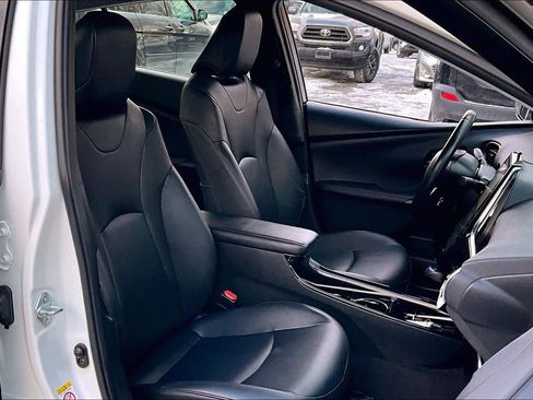 Certified 2017 Toyota Prius Prime Advanced image 7