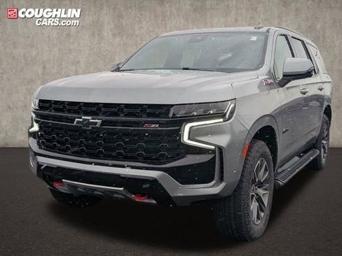 Used 2023 Chevrolet Tahoe Z71 w/ Luxury Package image 3