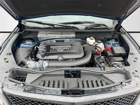 Used 2024 Cadillac XT4 Sport image 32