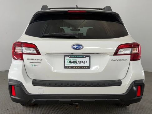 Used 2019 Subaru Outback 2.5i Premium AWD/4WD image 8