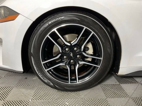 Used 2019 Ford Mustang Premium image 10