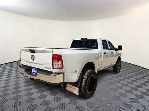 Used 2024 RAM 3500 Tradesman w/ Chrome Appearance Group AWD/4WD image 4