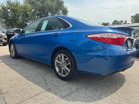 Used 2017 Toyota Camry SE FWD image 7