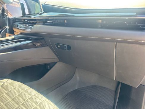 Certified 2023 Cadillac Escalade V w/ Heavy-Duty Trailer Package AWD/4WD image 39