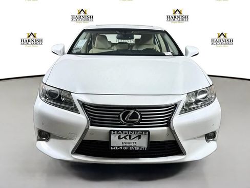 Used 2013 Lexus ES 350 w/ Premium Pkg FWD image 2