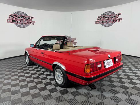 Used 1991 BMW 325i Convertible image 23