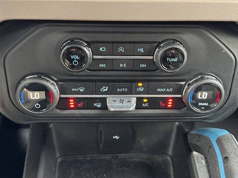 Used 2023 Ford Bronco Wildtrak AWD/4WD image 17