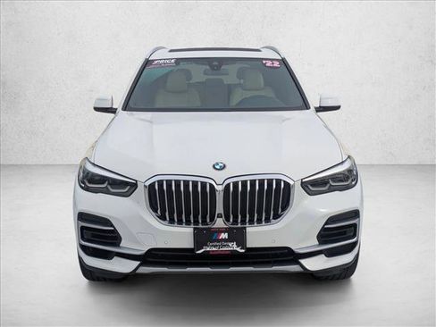 Used 2022 BMW X5 sDrive40i w/ Parking Assistance Package image 2