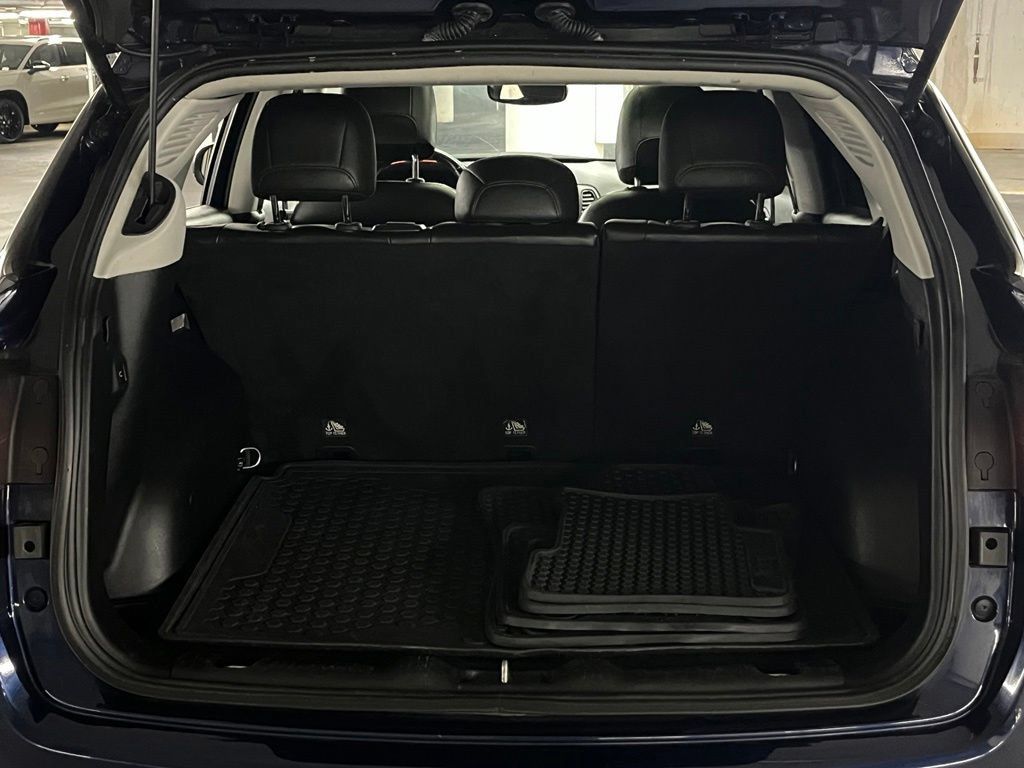 Used 2019 Jeep Compass Trailhawk w/ Leather Interior Group AWD/4WD image 35