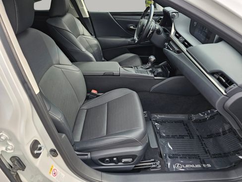 Used 2019 Lexus ES 300h 300h image 26