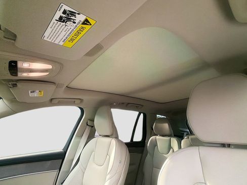 New 2026 Volvo XC90 T8 Ultra w/ Protection Package Premier image 23