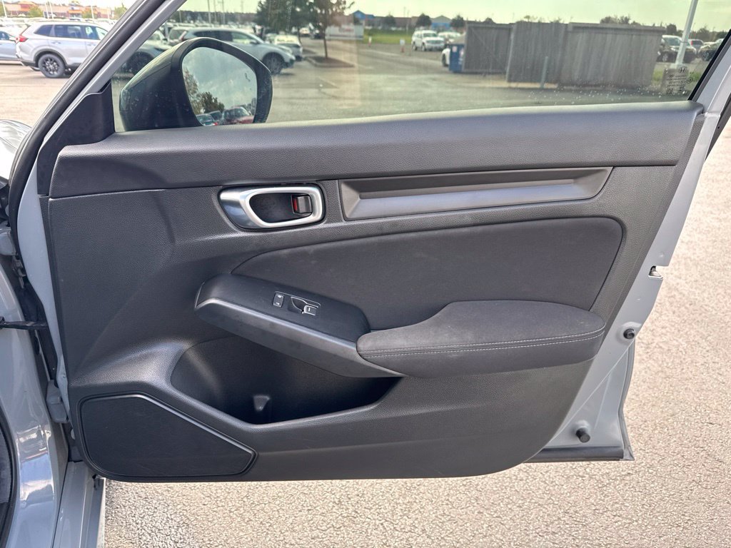 Used 2025 Honda Civic Sport image 32