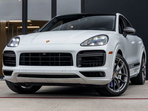 Certified 2020 Porsche Cayenne Turbo image 1