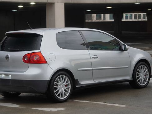 Used 2007 Volkswagen GTI 2.0T 2-Door image 13