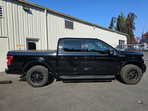 Used 2018 Ford F150 XLT w/ Equipment Group 302A Luxury AWD/4WD image 3
