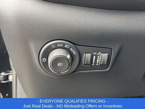 New 2026 Jeep Compass Trailhawk image 11