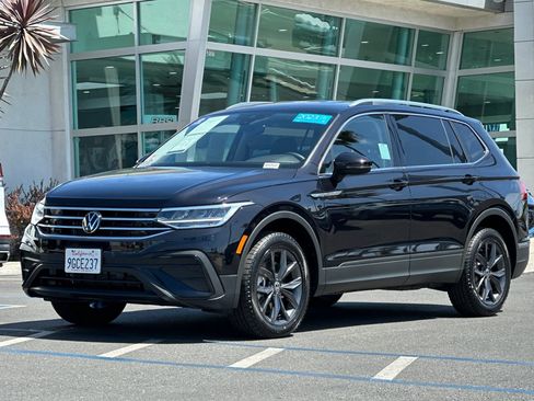 Used 2023 Volkswagen Tiguan SE FWD image 9