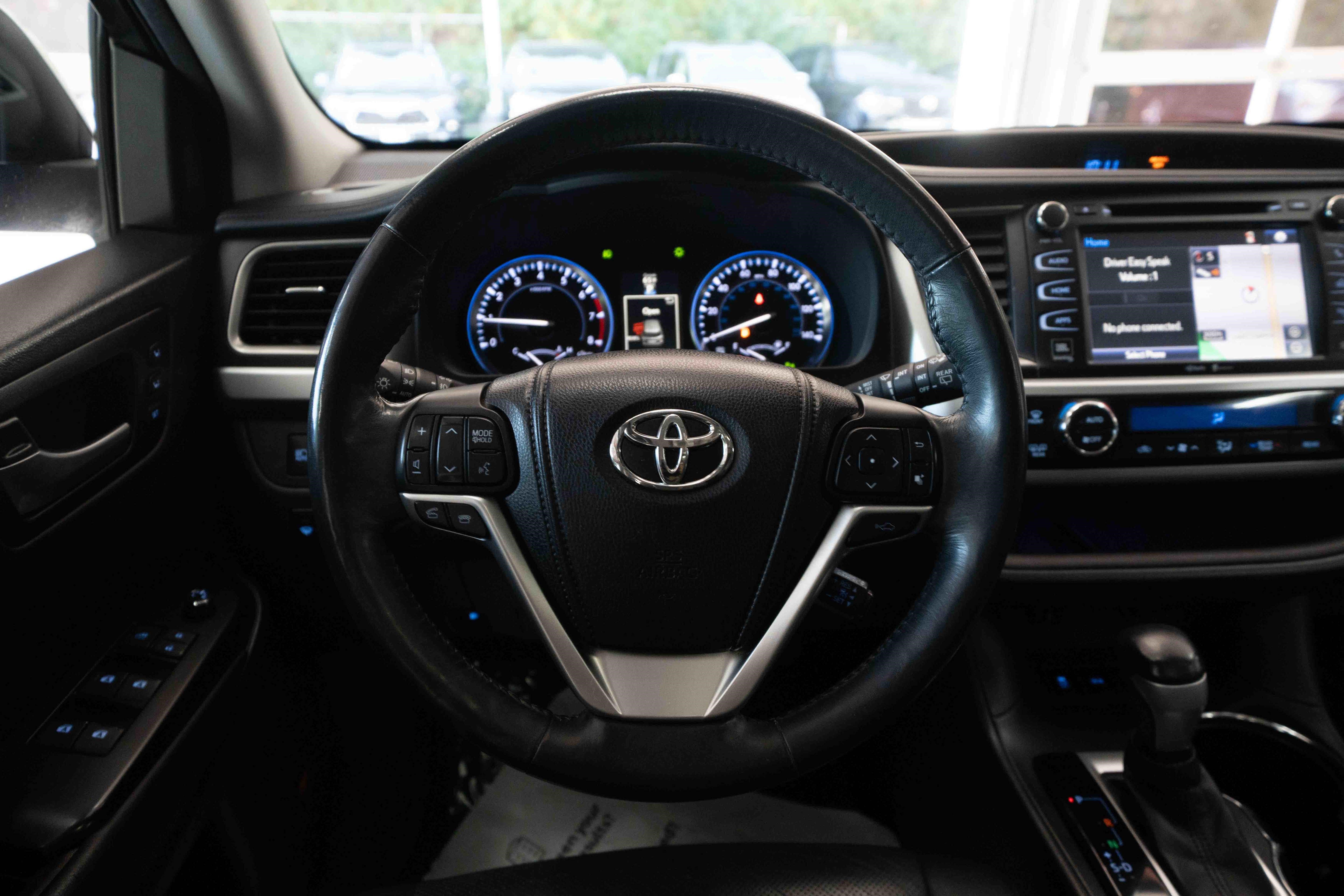 Used 2014 Toyota Highlander Limited Platinum AWD/4WD image 21