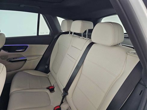 Used 2026 Mercedes-Benz GLC 300 4MATIC image 17