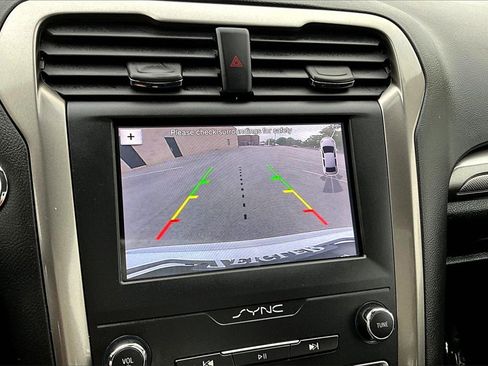 Certified 2019 Ford Fusion SE image 20