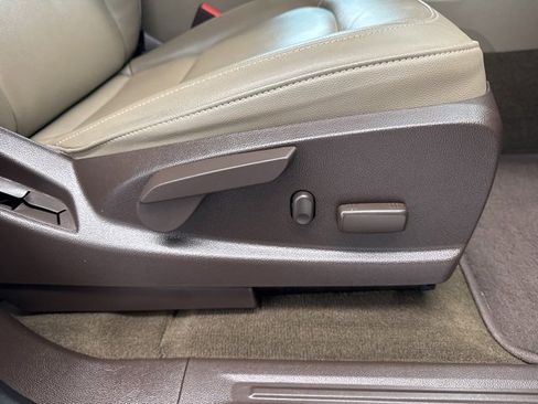 Used 2017 GMC Canyon SLT image 12