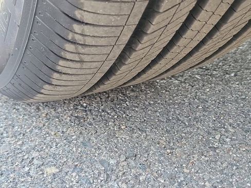 Used 2022 Volkswagen ID.4 Pro S w/ Gradient Package image 32