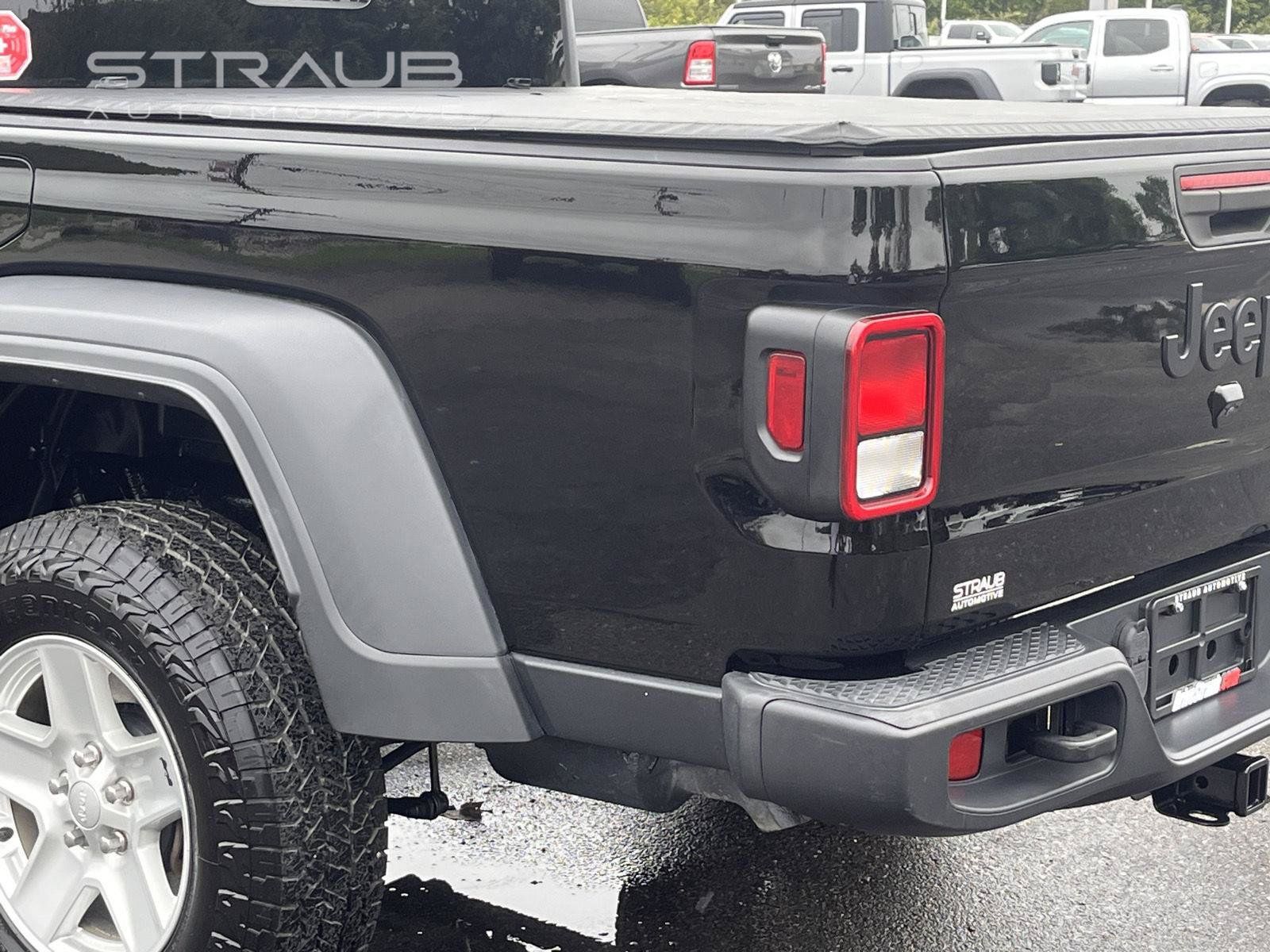 Used 2020 Jeep Gladiator Sport w/ Quick Order Package 24S AWD/4WD image 8