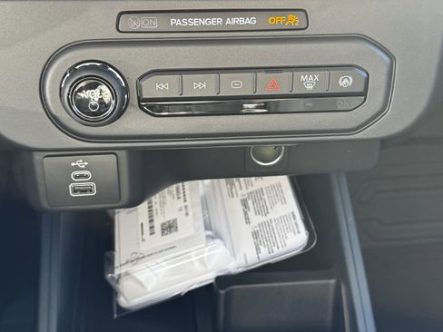 New 2026 Ford Maverick XL image 19