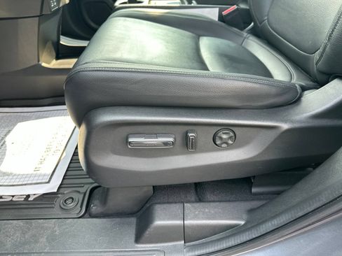 Used 2025 Honda Odyssey EX-L image 15