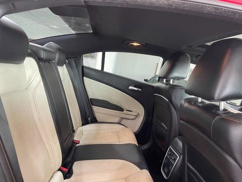 Used 2015 Dodge Charger SXT w/ AWD Plus Group image 24