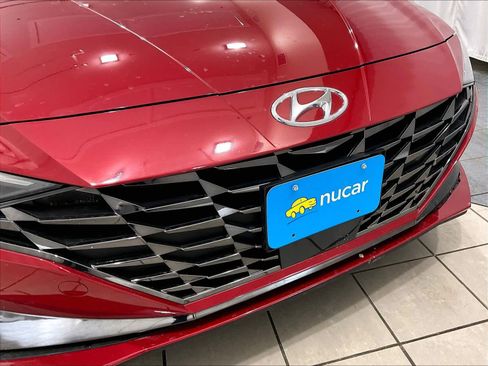 Used 2022 Hyundai Elantra Limited image 31