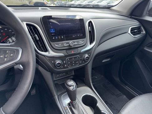 Used 2021 Chevrolet Equinox Premier FWD image 17