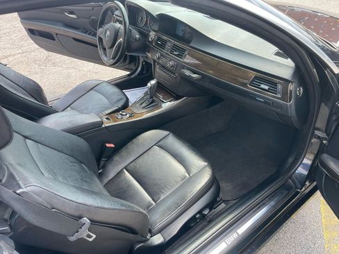 Used 2013 BMW 328i Convertible image 16