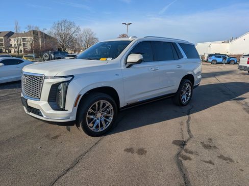 Certified 2025 Cadillac Escalade Premium Luxury w/ LPO, Radiant Package image 1