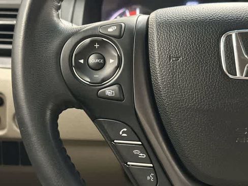 Used 2017 Honda Pilot EX-L image 17