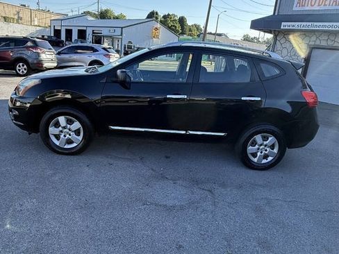 Used 2014 Nissan Rogue S w/ Convenience Package AWD/4WD image 2