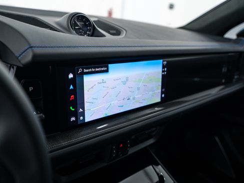 New 2025 Porsche Cayenne GTS image 15