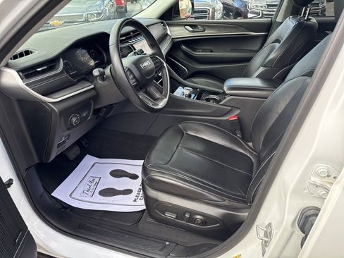 Used 2021 Jeep Grand Cherokee L Limited image 19